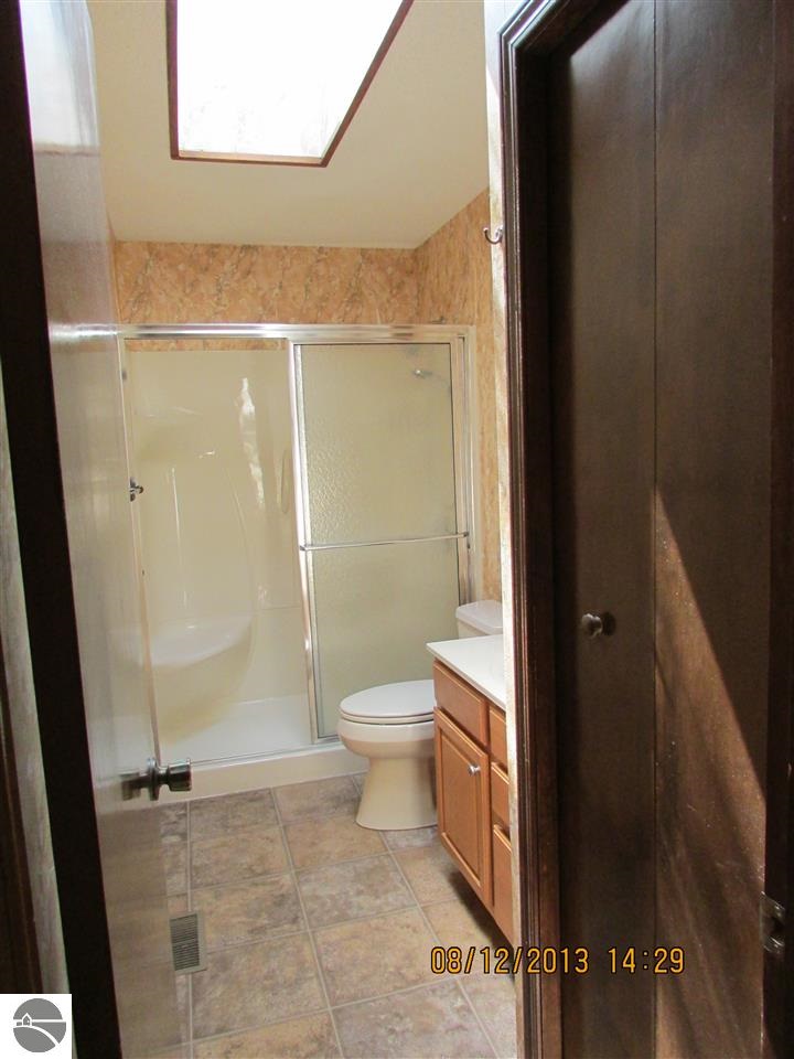 2715 Blue Ridge Lane Traverse City, MI 49685 - Photo 8 of 13 1775034-7.JPG