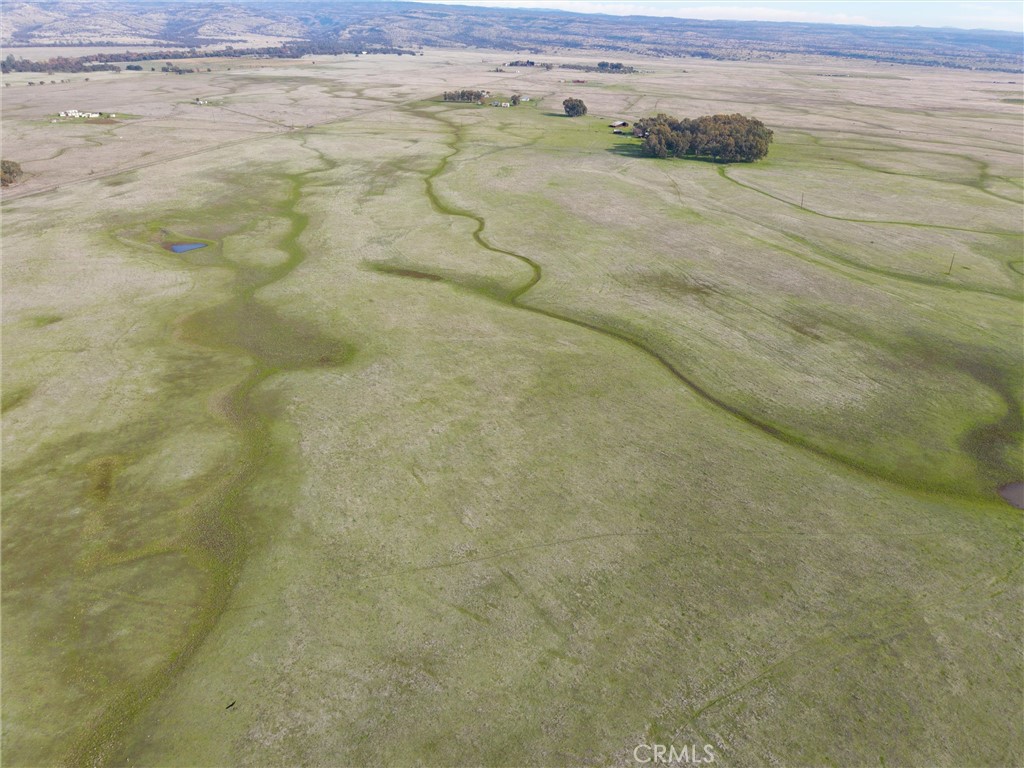 15696 Meridian Road Chico, CA 95973 - Photo 11 of 30 a bathroom with a shower