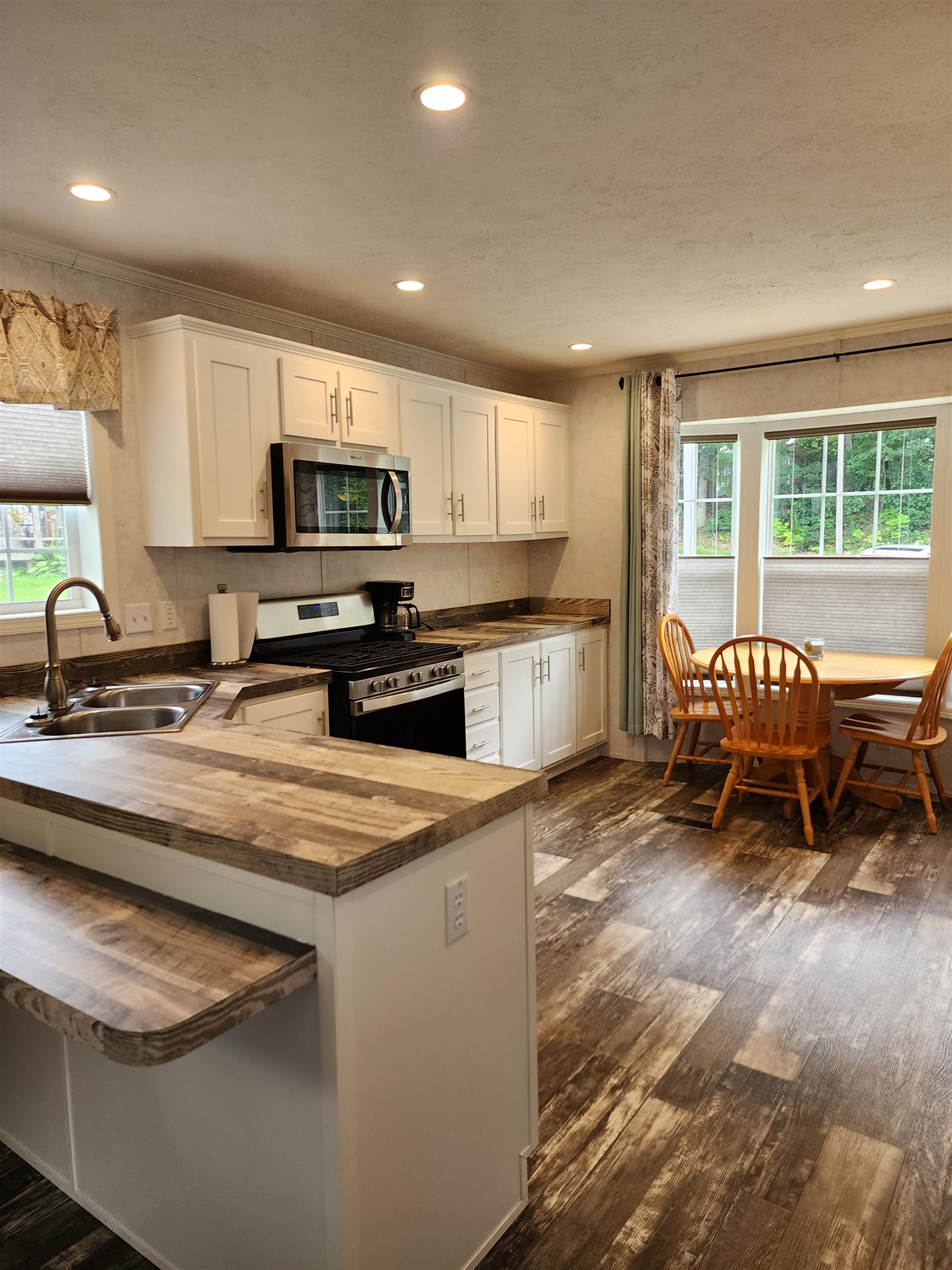 175 Leavitt Road, Unit 16 Pittsfield, NH 03263 - Photo 3 of 28