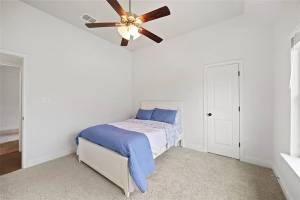 $680,000 | 294 County Road 3386, Paradise, TX 76073