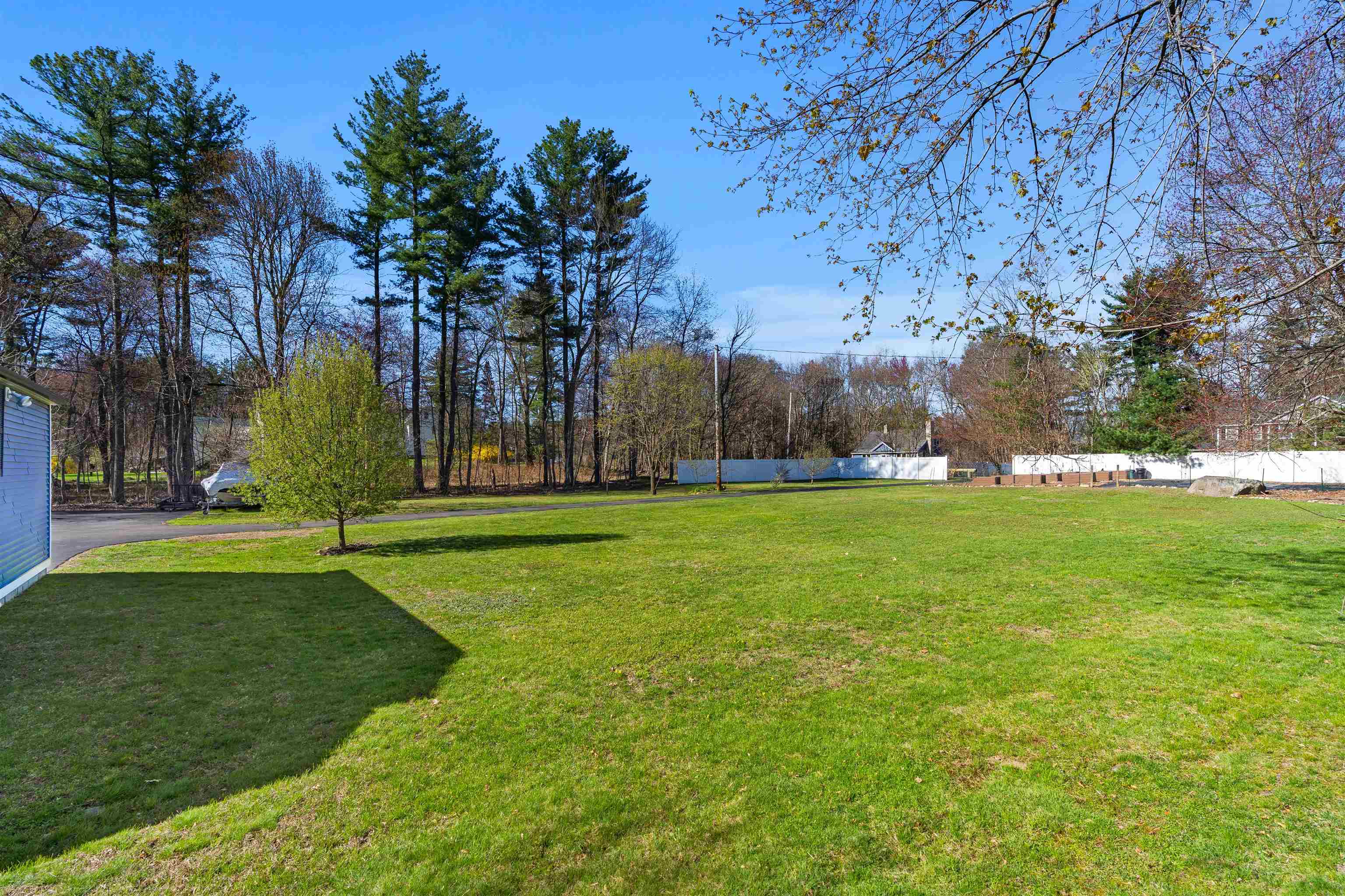 152 Dracut Road Hudson, NH 03051 - Photo 40 of 41 Gallery Image 40