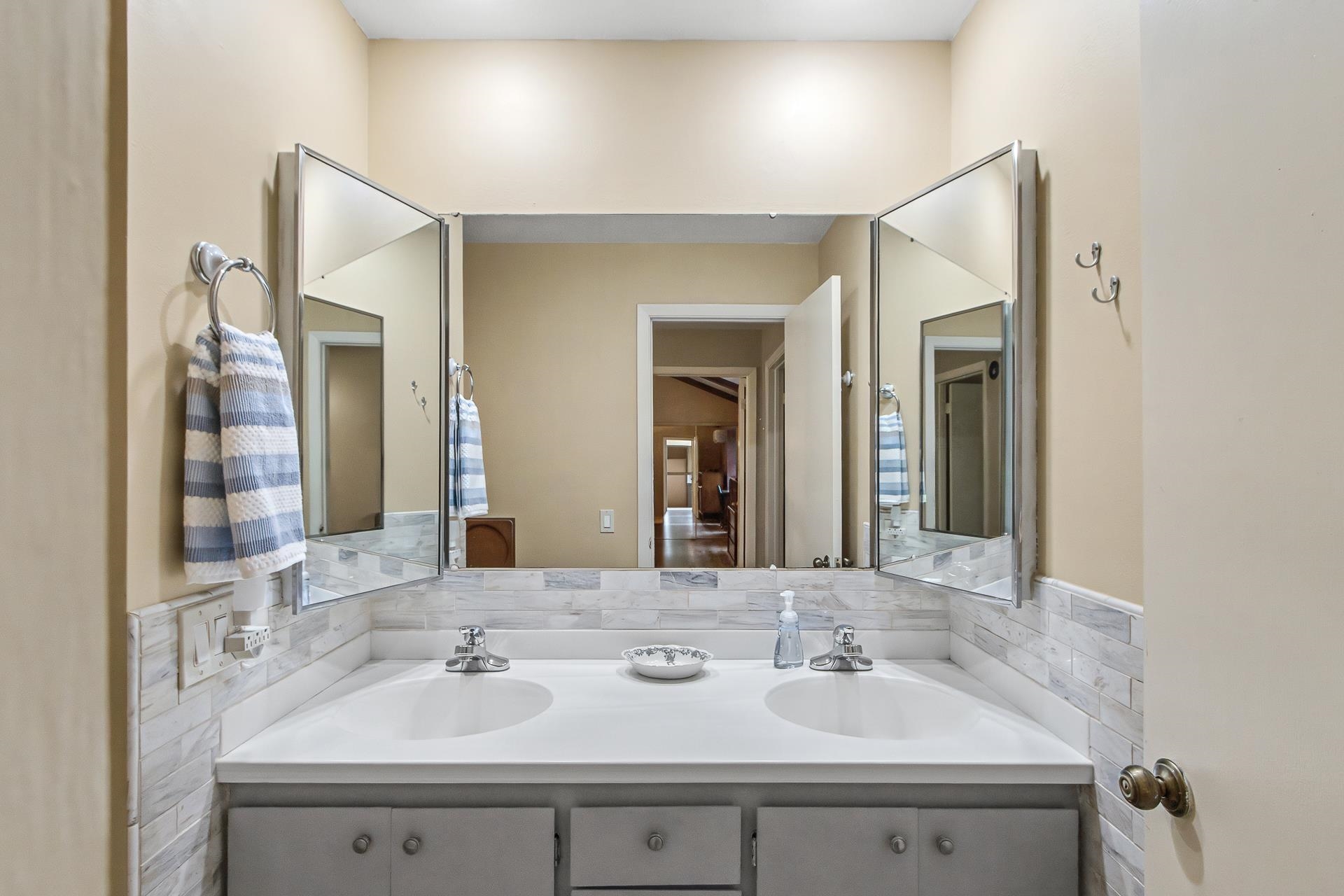 801 Saddle Ridge Portage, WI 53901 - Photo 28 of 52 Gallery Image 28