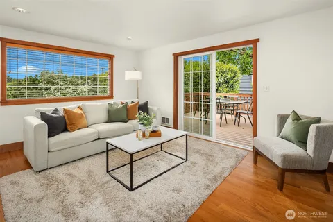 $849,000 | 5519 18th Avenue South, Seattle, WA 98108
