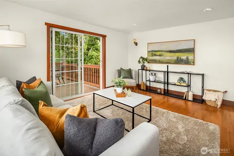 $849,000 | 5519 18th Avenue South, Seattle, WA 98108