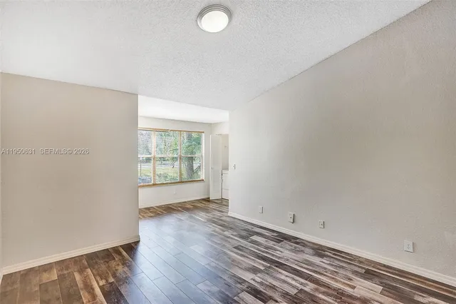 $1,800 | 437 Vista Isles Drive, Unit 2224, Sunrise, FL 33325