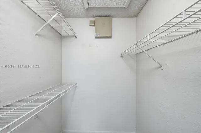 $1,800 | 437 Vista Isles Drive, Unit 2224, Sunrise, FL 33325