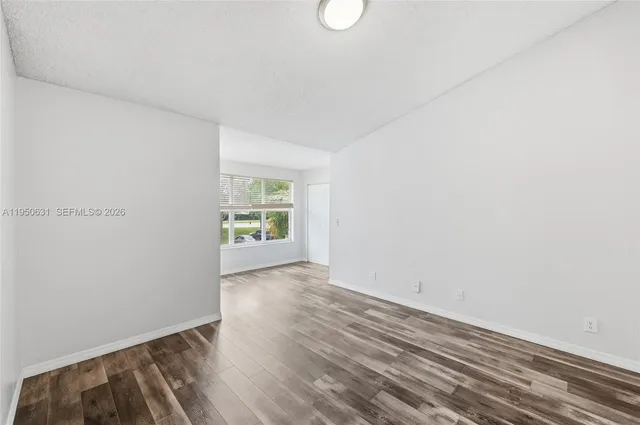 $1,800 | 437 Vista Isles Drive, Unit 2224, Sunrise, FL 33325