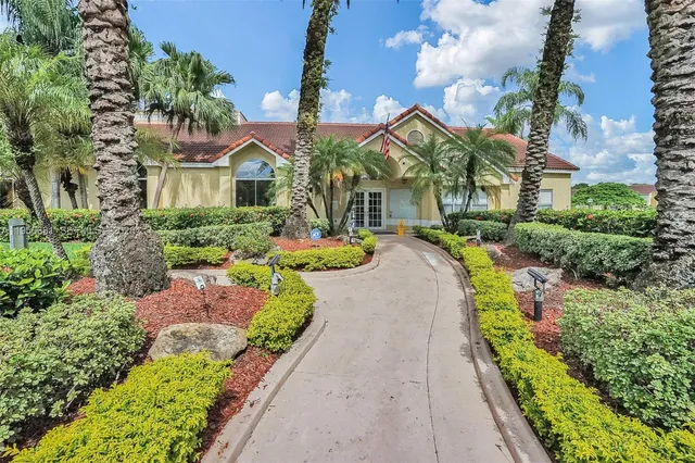 $1,800 | 437 Vista Isles Drive, Unit 2224, Sunrise, FL 33325