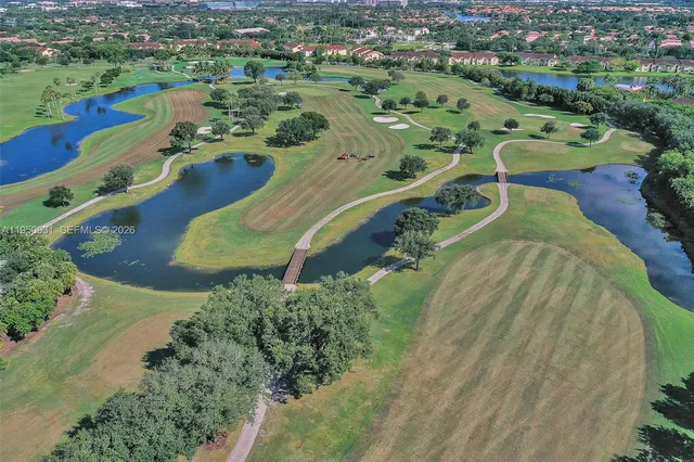 $1,800 | 437 Vista Isles Drive, Unit 2224, Sunrise, FL 33325