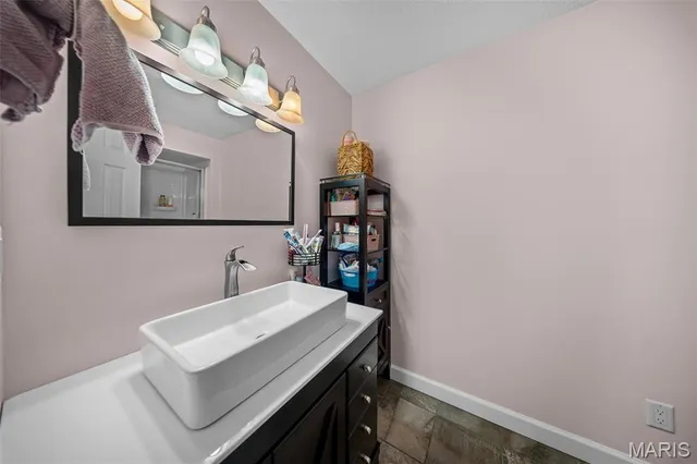 $698,000 | 3451 Normandy Road, Poplar Bluff, MO 63901