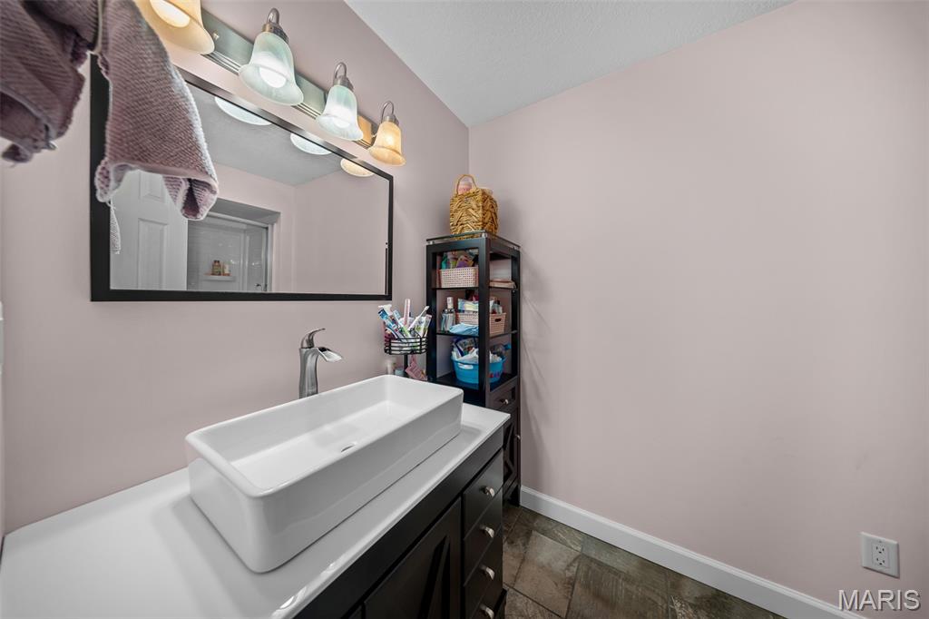 3451 Normandy Road Poplar Bluff, MO 63901 - Photo 28 of 67