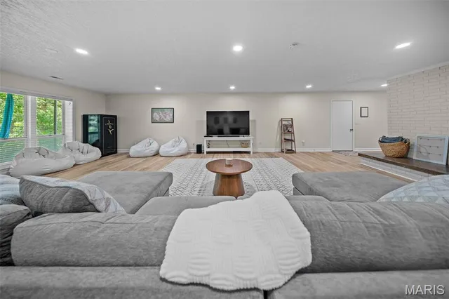 $698,000 | 3451 Normandy Road, Poplar Bluff, MO 63901