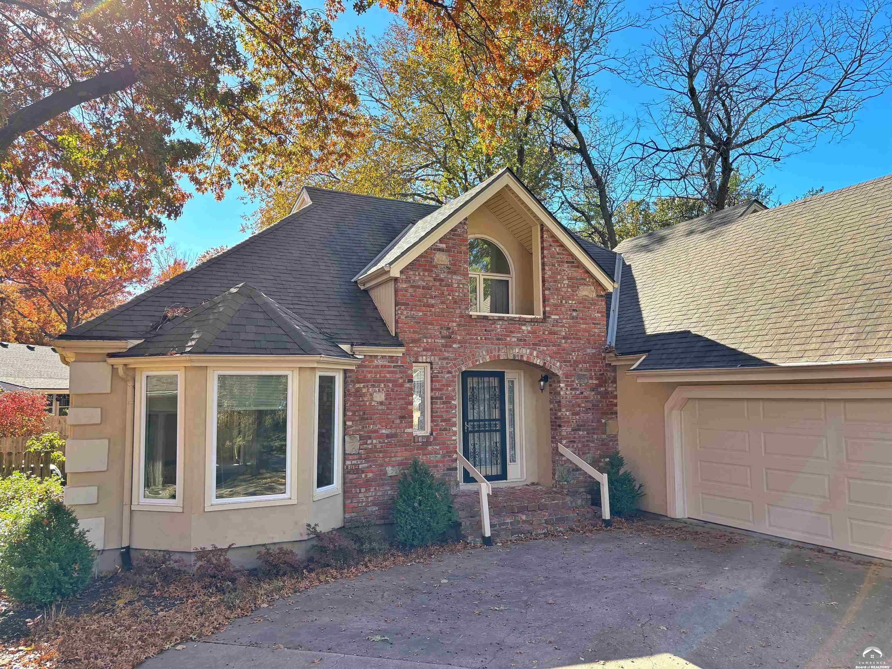 3007 Trail Road Lawrence, KS 66049 - Photo 3 of 70