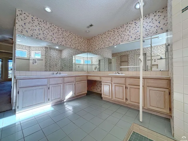 $450,000 | 3007 Trail Road, Lawrence, KS 66049