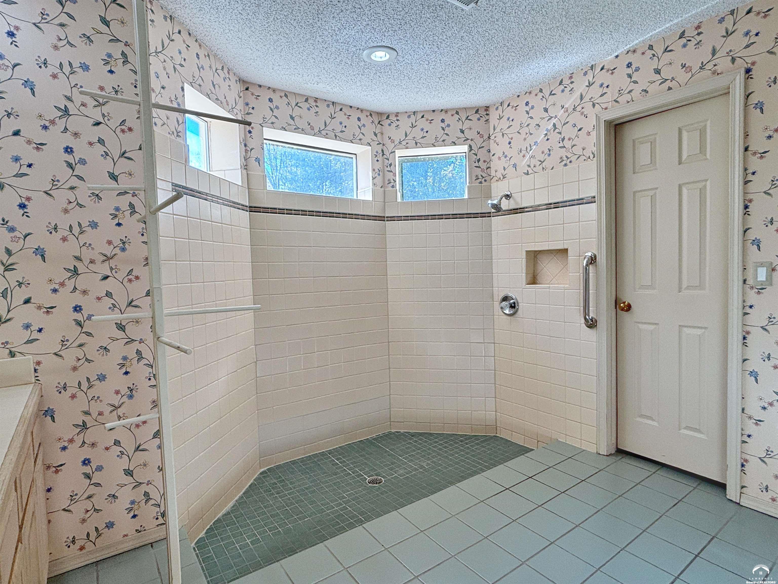 3007 Trail Road Lawrence, KS 66049 - Photo 34 of 70