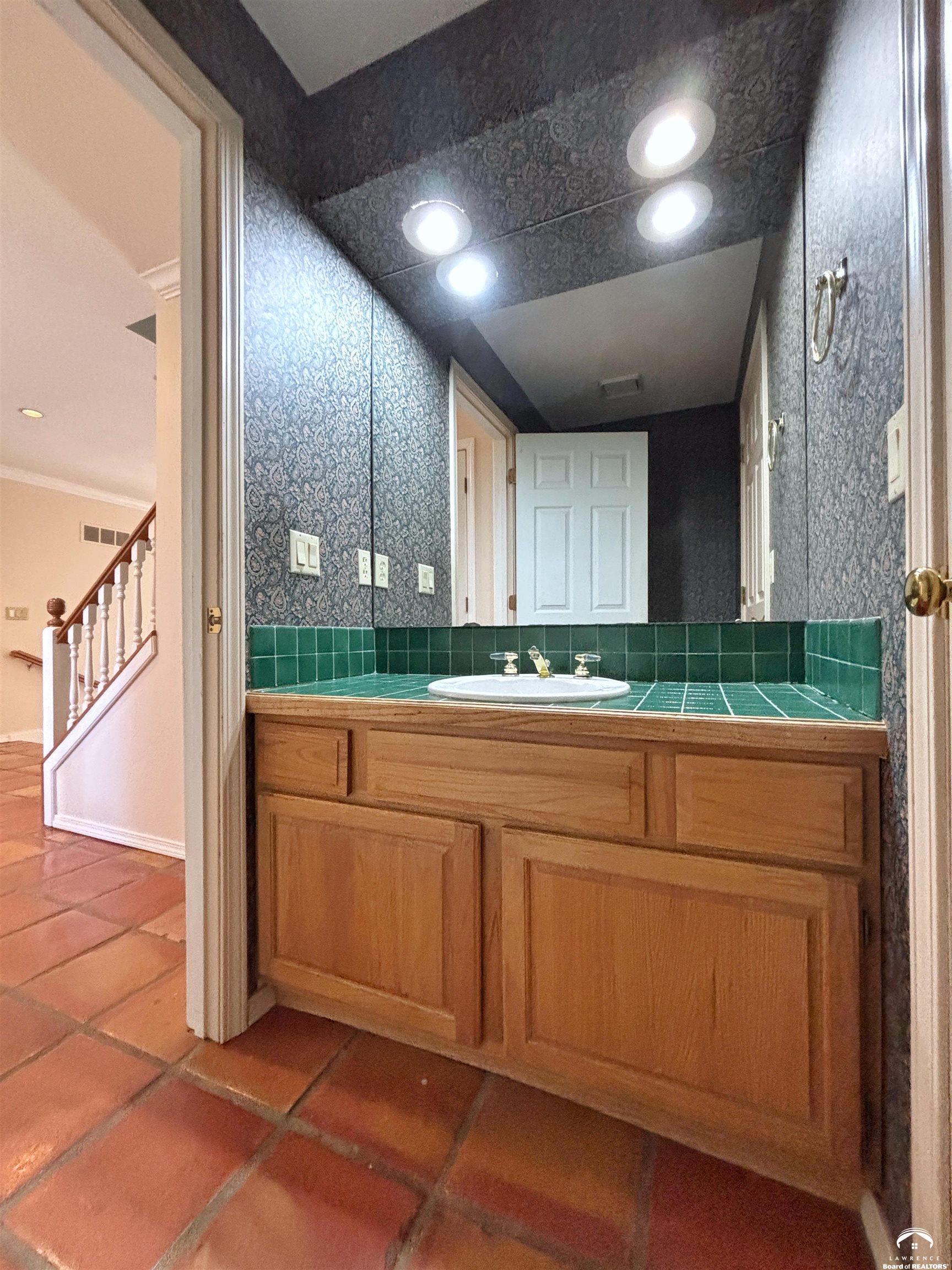 3007 Trail Road Lawrence, KS 66049 - Photo 39 of 70