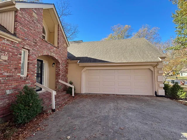 $450,000 | 3007 Trail Road, Lawrence, KS 66049