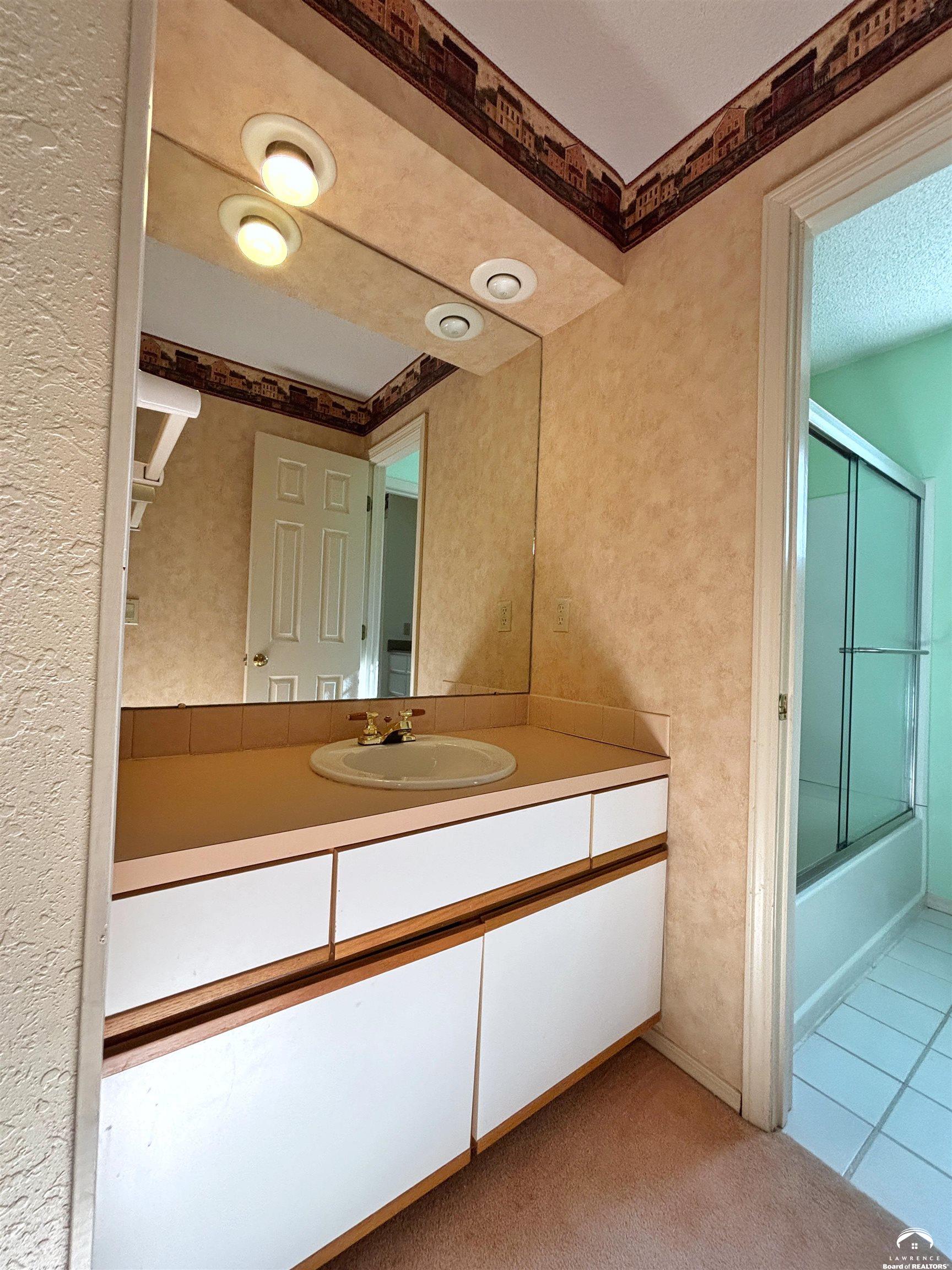 3007 Trail Road Lawrence, KS 66049 - Photo 45 of 70