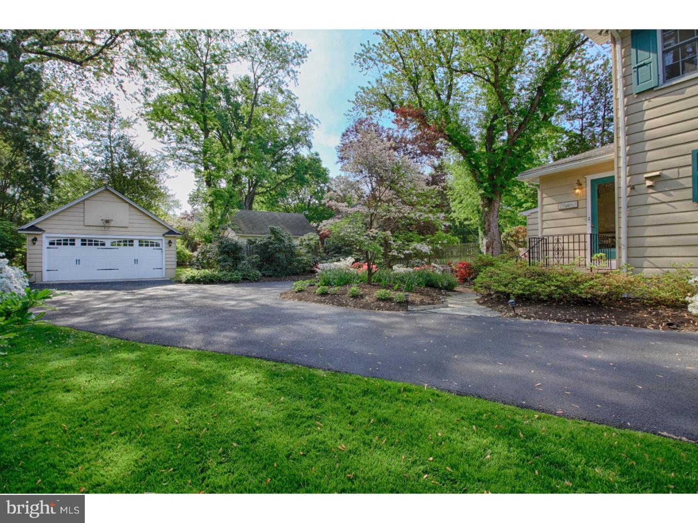 209 Chews Landing Road Haddonfield, NJ 08033 - Photo 3 of 25 Gallery Image 3