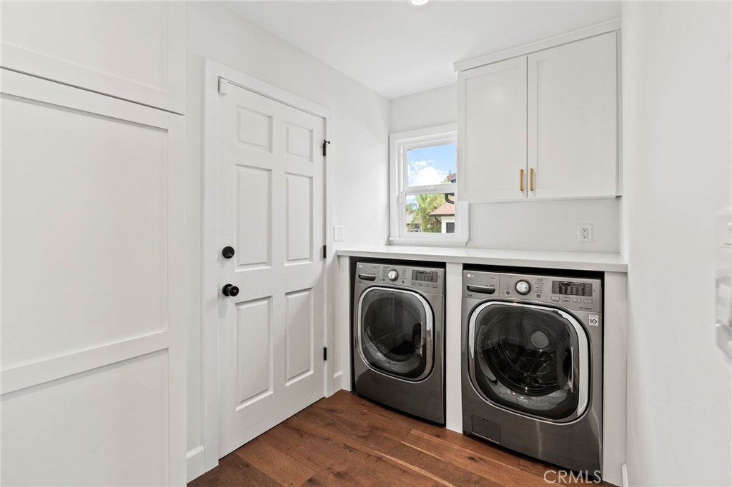 23642 Community Street West Hills, CA 91304 - Photo 16 of 38 a utility room with dryer and washer