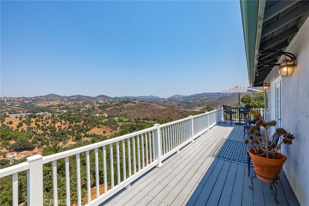 2125 Puerto Del Mundo Fallbrook, CA 92028 - Photo 18 of 51 Trex Wrap around Deck East views