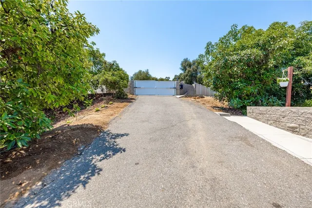 $1,115,000 | 2125 Puerto Del Mundo, Fallbrook, CA 92028