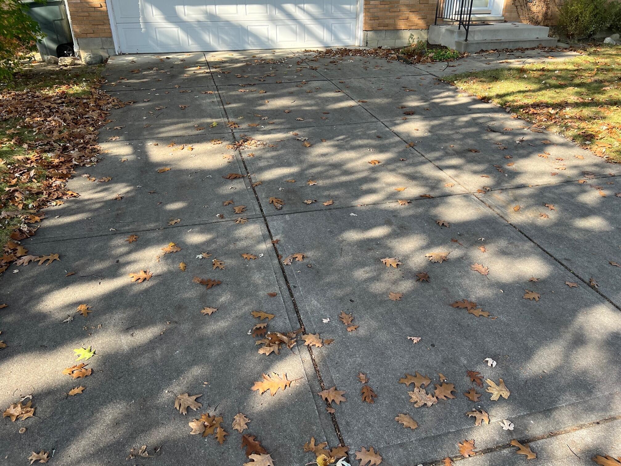 5967 Endicott Road Columbus, OH 43229 - Photo 6 of 20 5967 driveway