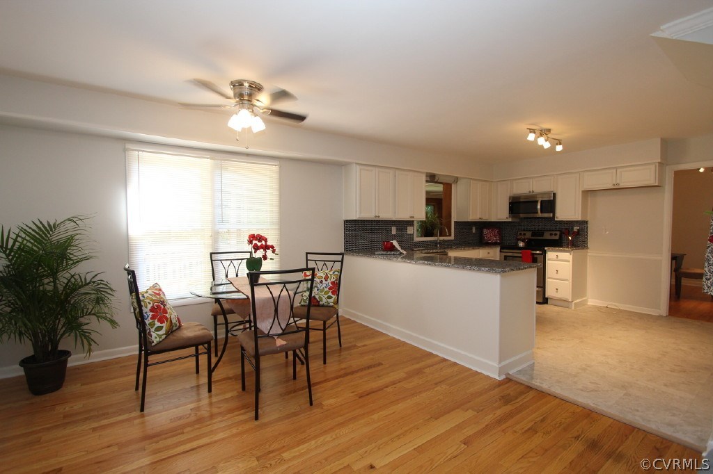 7213 Barkbridge Road North Chesterfield, VA 23832 - Photo 6 of 18 Morning room opens up from the kitchen to a dining