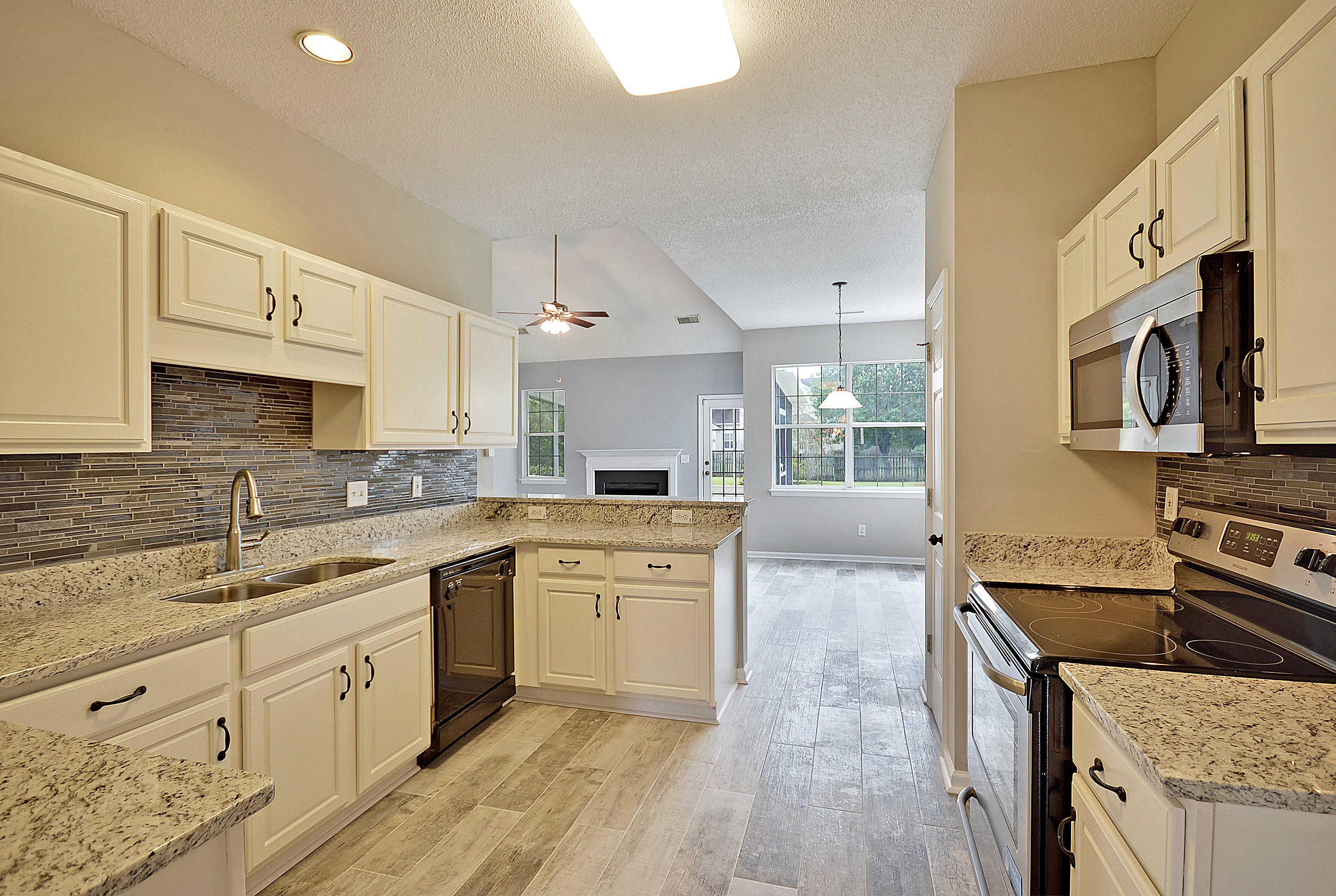 5063 Weatherstone Road Charleston, SC 29414 - Photo 11 of 35 DSC_0070_DSC_0073 copy