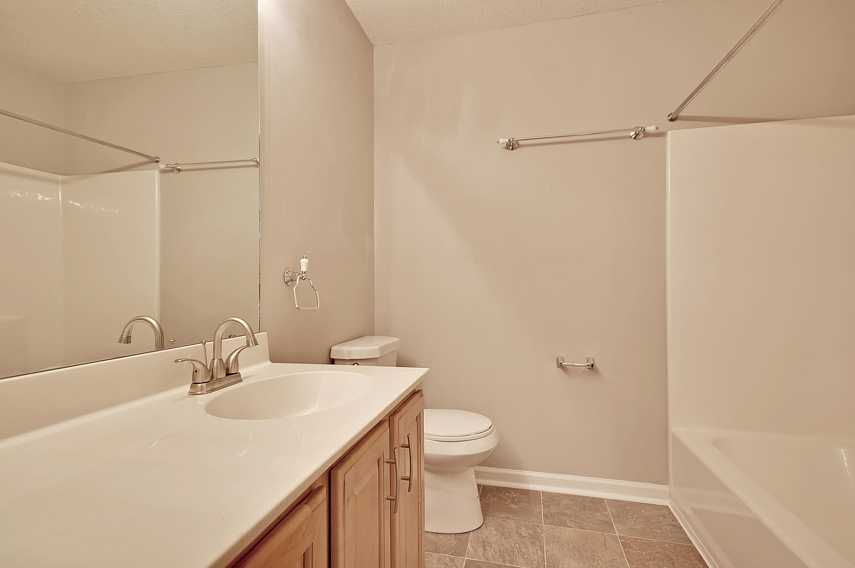 5063 Weatherstone Road Charleston, SC 29414 - Photo 34 of 35 Guest Bath upstairs