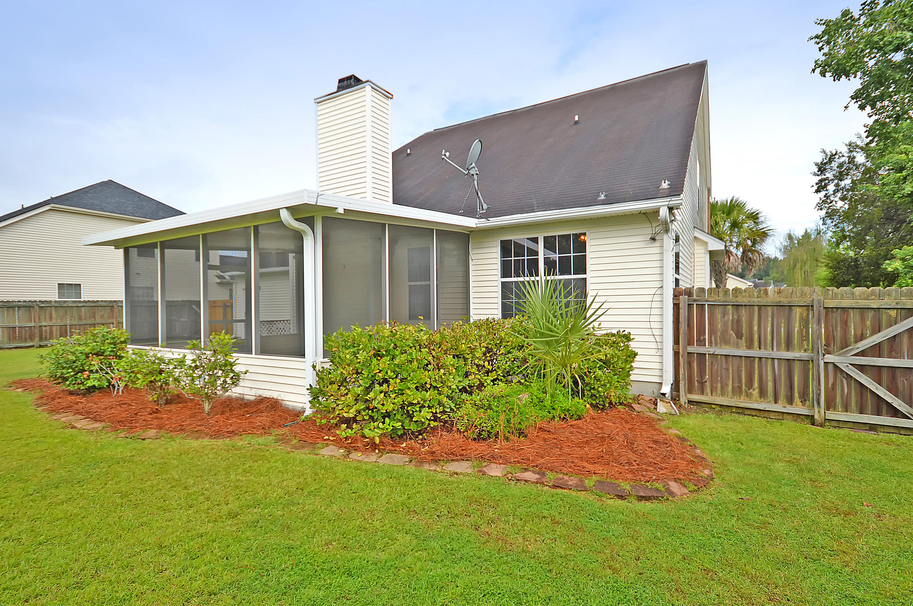 5063 Weatherstone Road Charleston, SC 29414 - Photo 5 of 35 DSC_0007 copy