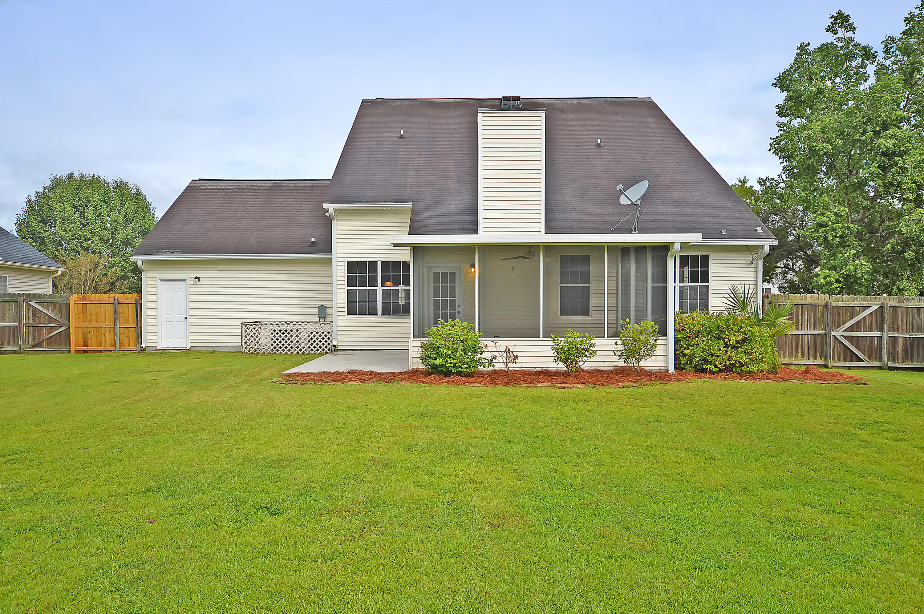5063 Weatherstone Road Charleston, SC 29414 - Photo 6 of 35 DSC_0006 copy