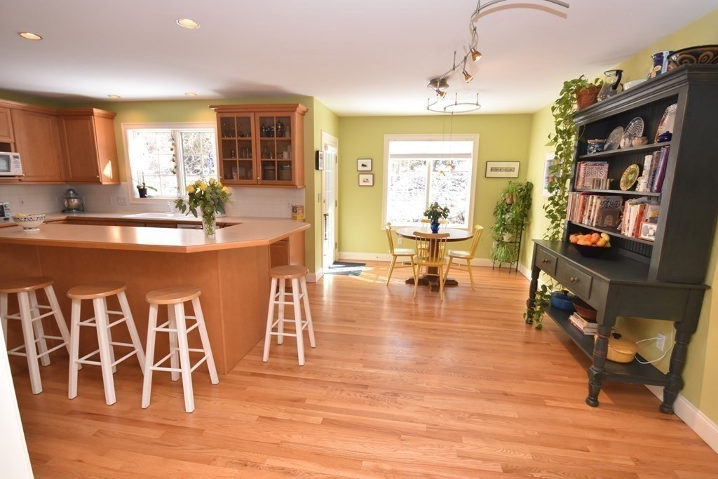 39 Summerfield Road Amherst, MA 01002 - Photo 12 of 42 Gallery Image 12