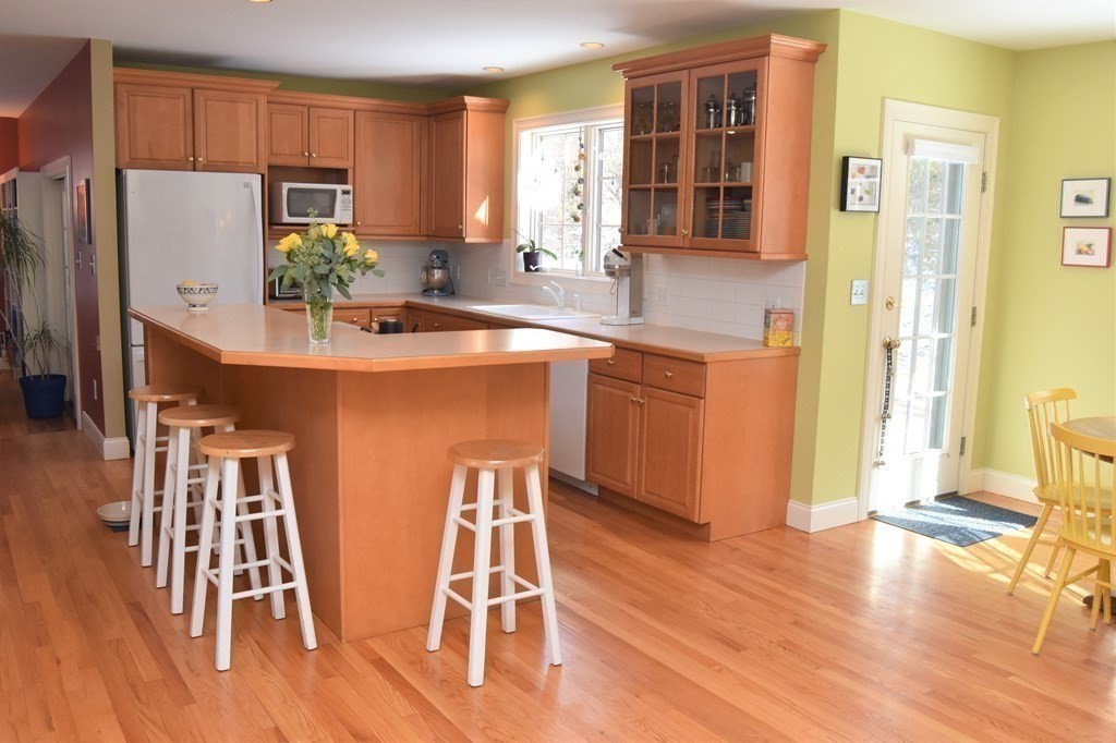 39 Summerfield Road Amherst, MA 01002 - Photo 14 of 42 Gallery Image 14