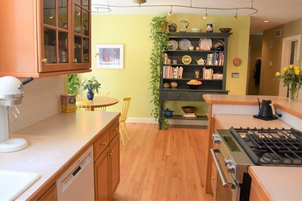 39 Summerfield Road Amherst, MA 01002 - Photo 18 of 42 Gallery Image 18