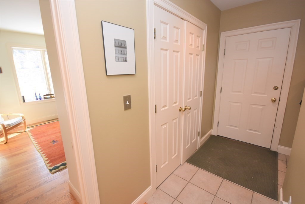 39 Summerfield Road Amherst, MA 01002 - Photo 21 of 42 Gallery Image 21