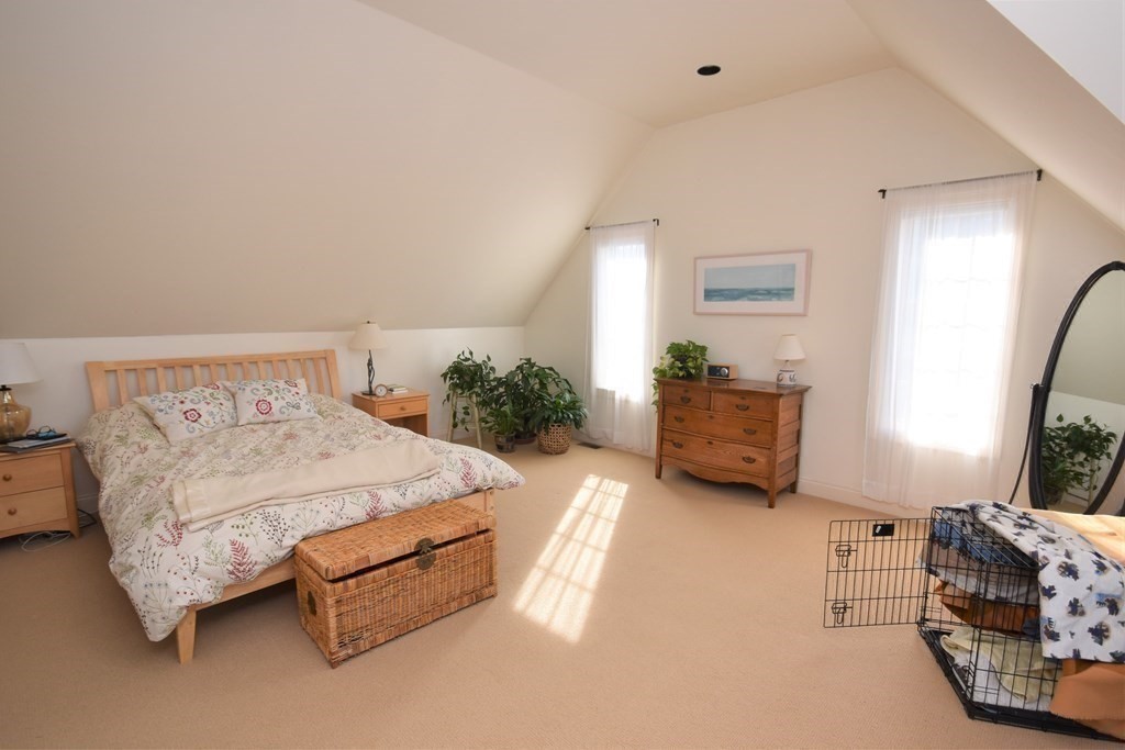 39 Summerfield Road Amherst, MA 01002 - Photo 25 of 42 Gallery Image 25
