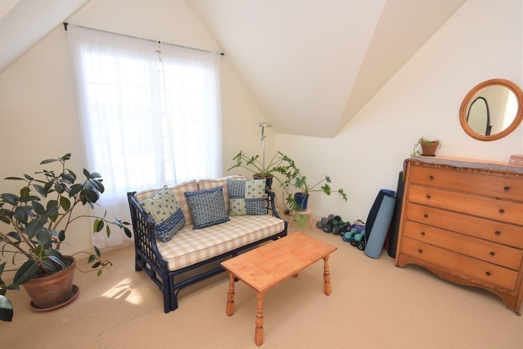39 Summerfield Road Amherst, MA 01002 - Photo 26 of 42 Gallery Image 26