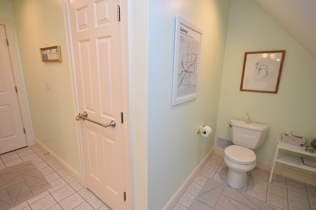 39 Summerfield Road Amherst, MA 01002 - Photo 38 of 42 Gallery Image 38
