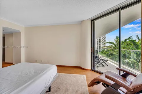 $580,000 | 2800 Island Boulevard, Unit 603, Aventura, FL 33160