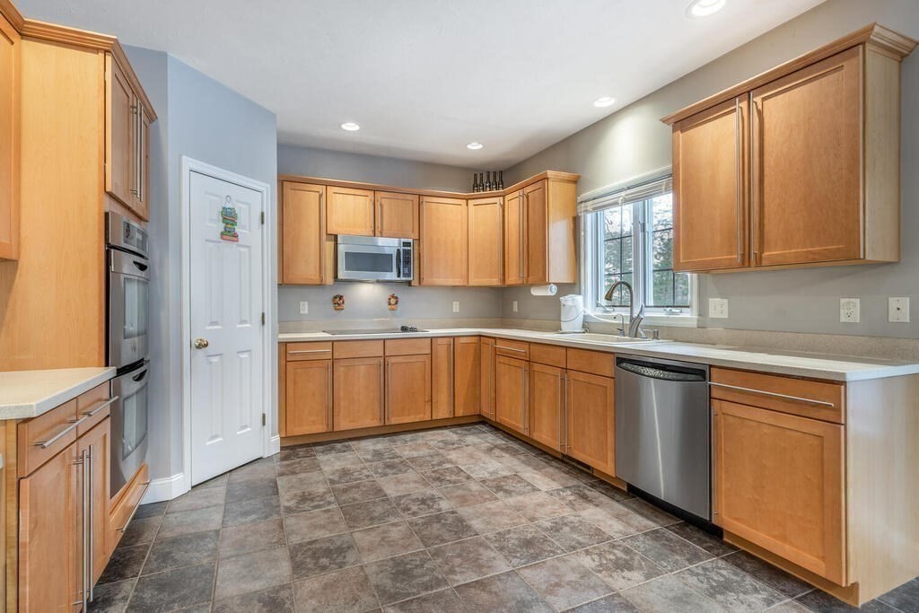 175 Gratuity Road Groton, MA 01450 - Photo 11 of 37 Gallery Image 11