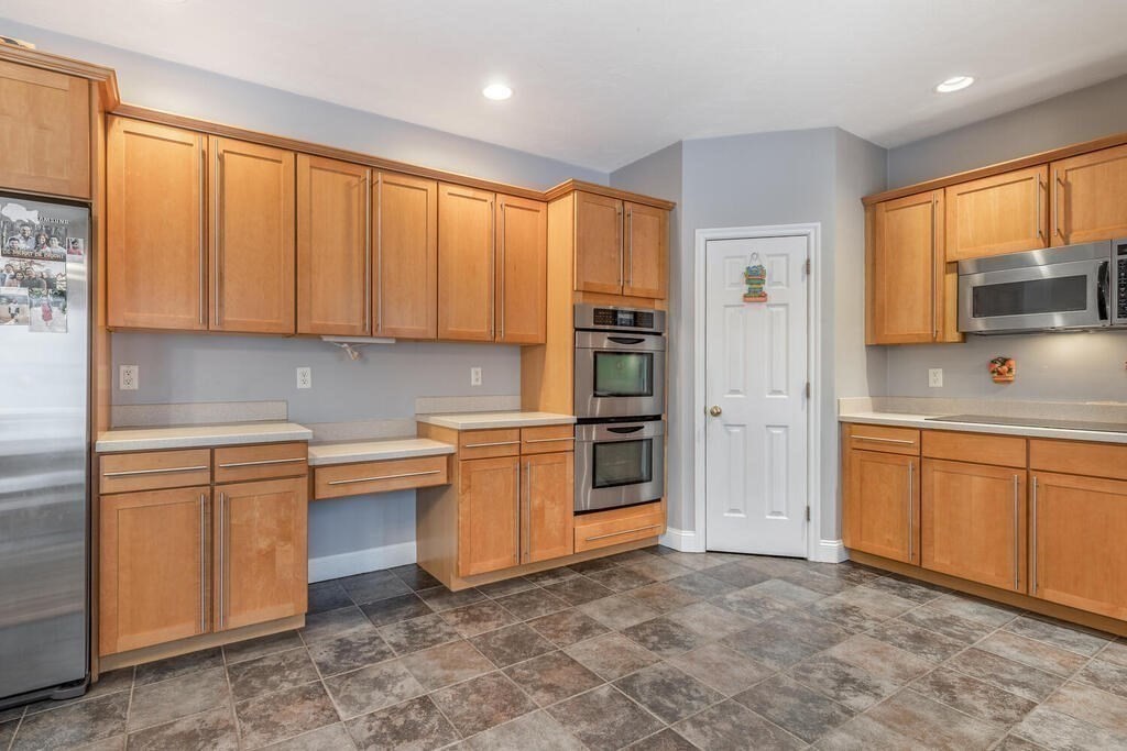 175 Gratuity Road Groton, MA 01450 - Photo 9 of 37 Gallery Image 9