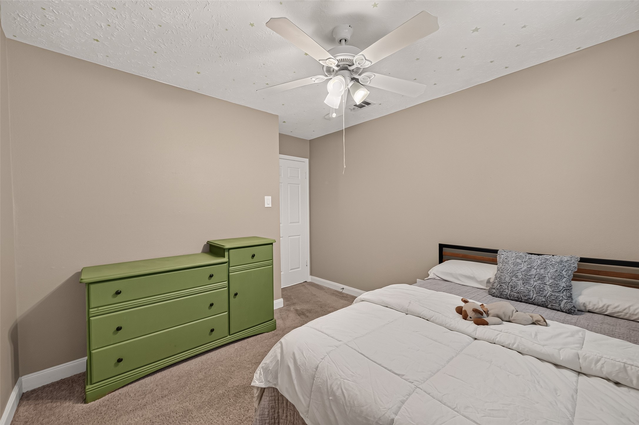 22939 Indian Ridge Drive Katy, TX 77450 - Photo 22 of 35 Secondary bedroom