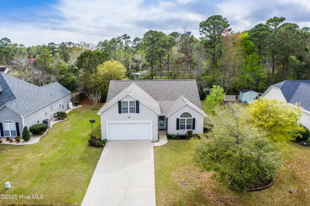 $369,500 | 158 North Belvedere Drive, Hampstead, NC 28443