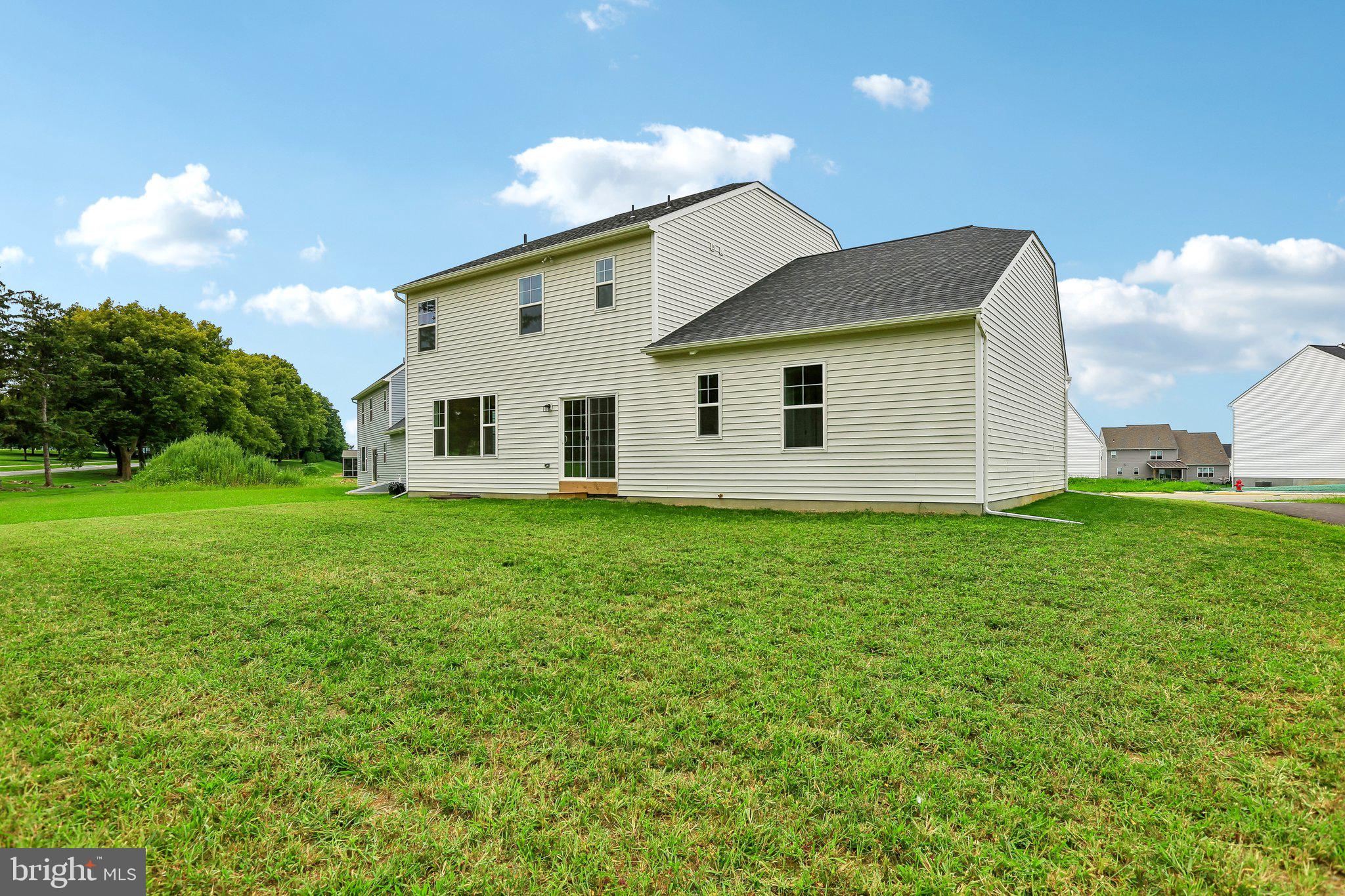 440 Parkside Way Lititz, PA 17543 - Photo 4 of 53 Gallery Image 4