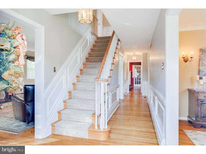 31 Colonial Ridge Drive Haddonfield, NJ 08033 - Photo 3 of 25 Foyer
