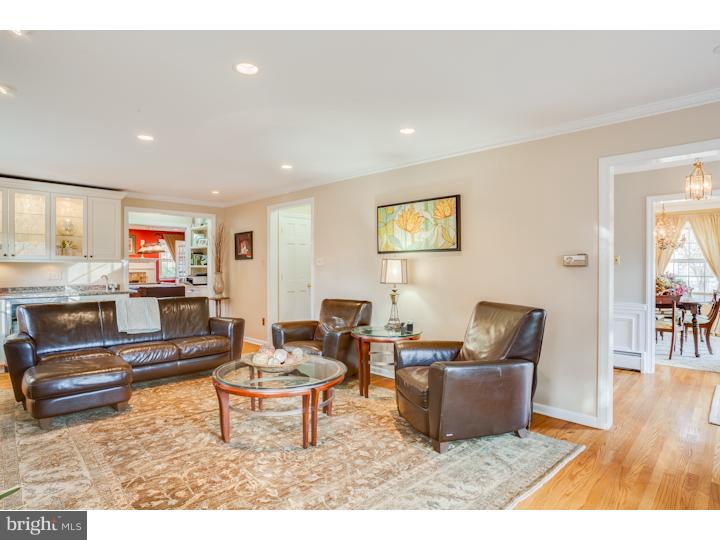 31 Colonial Ridge Drive Haddonfield, NJ 08033 - Photo 5 of 25 Living Room