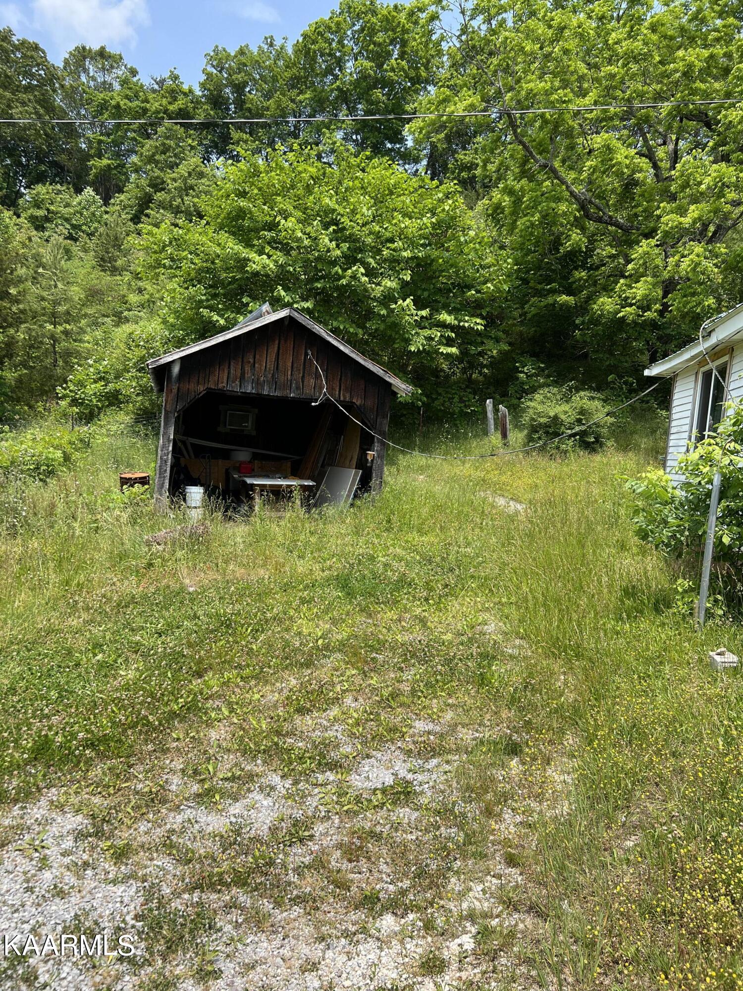 288 Old Forge Ridge Road Harrogate, TN 37752 - Photo 4 of 22 4989C3F9-4A2E-46CB-9CB4-6DBE61A44980