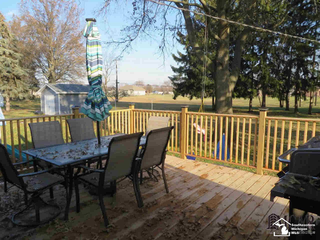 280 Ruff Drive Monroe, MI 48162 - Photo 18 of 21 21396662-17.JPG