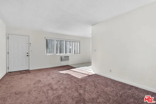 $1,795 | 7228 Allott Avenue, Unit 6, Van Nuys, CA 91405